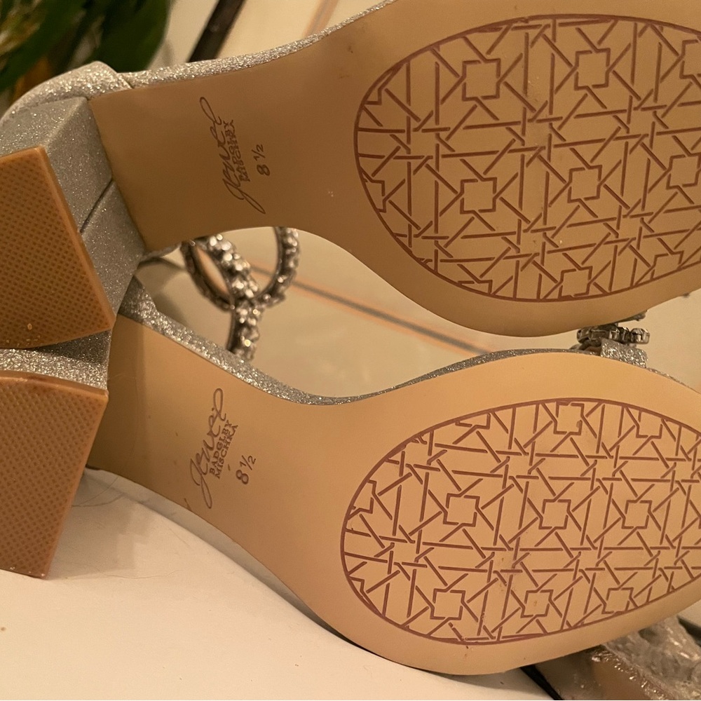 BNWOT Badgley Mischka Jewel high heel sandals - wedding/ bridal/ bridesmaid - Picture 7 of 7
